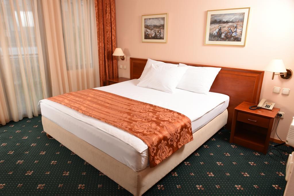 Hotel Glam Σκόπια Δωμάτιο φωτογραφία